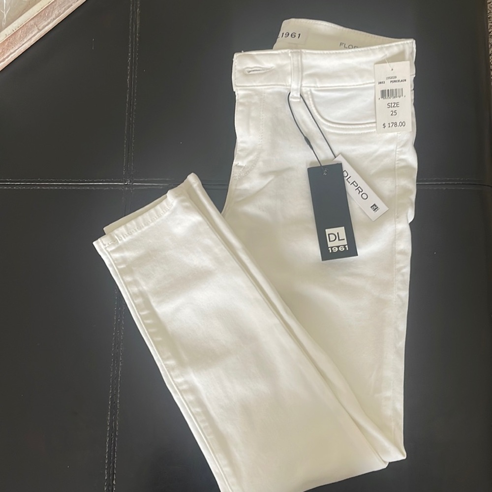 DL1961 Florence White Skinny Jeans